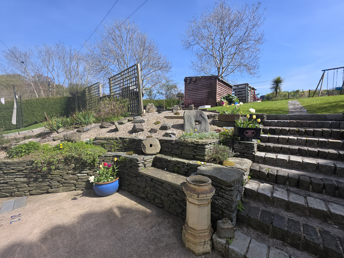 Featured image 4