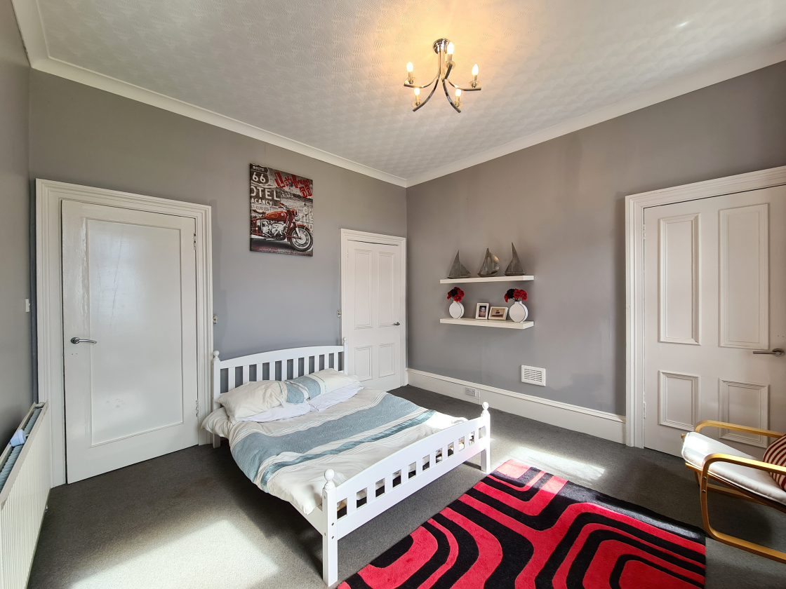 10. Bedroom 1a