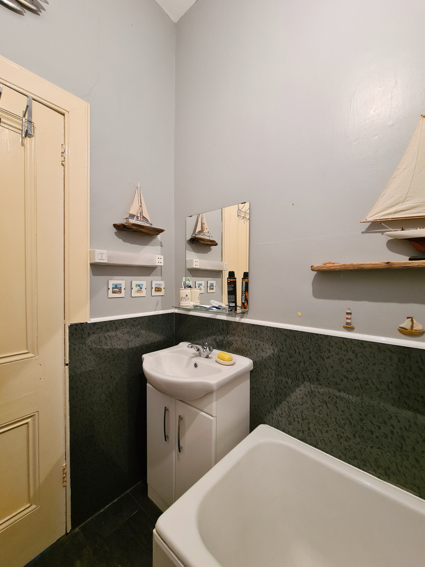 18. Bathroom